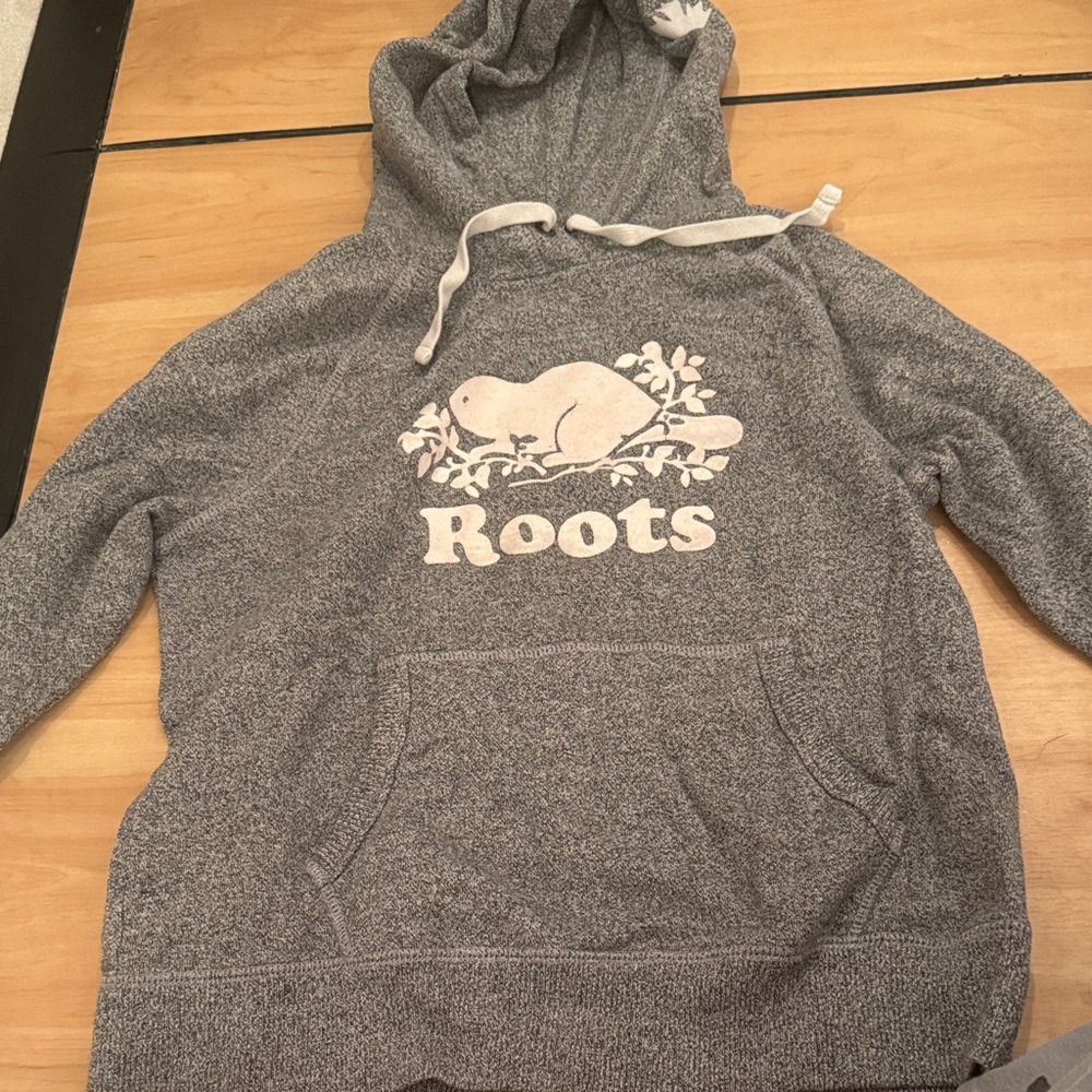 Roots Heather Gray Hoodie with Beaver Design